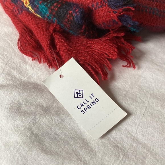 💥SOLD💥⭐️3 for 25:⚡️CALL IT SPRING⚡️Scarf - Picture 3 of 3